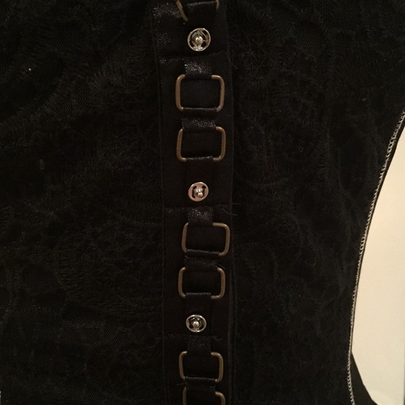 Top - Picture 2 of 5